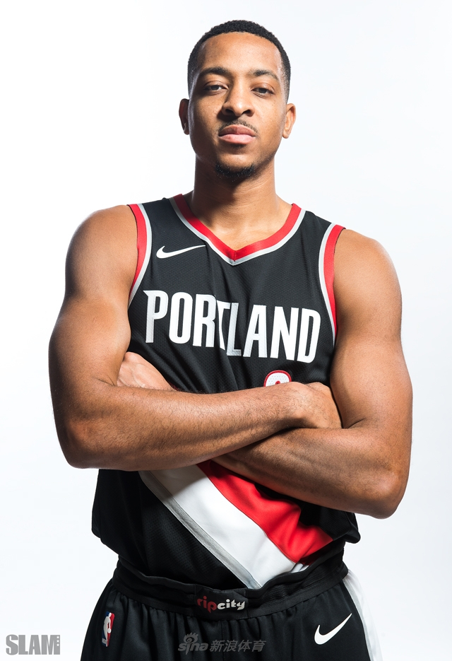 他借助一次 他借助一次