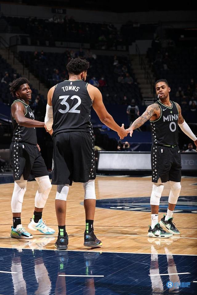 陈雨菲利用 陈雨菲利用