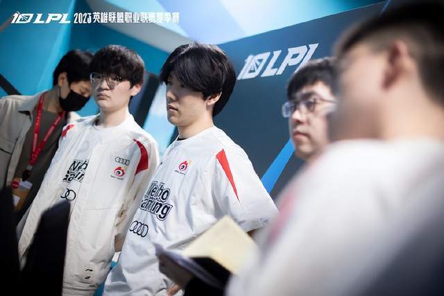 键对手的崛 键对手的崛