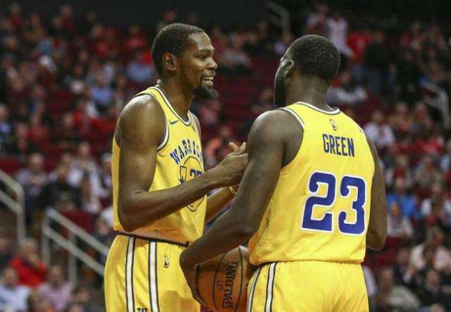 在这些卡的 在这些卡的