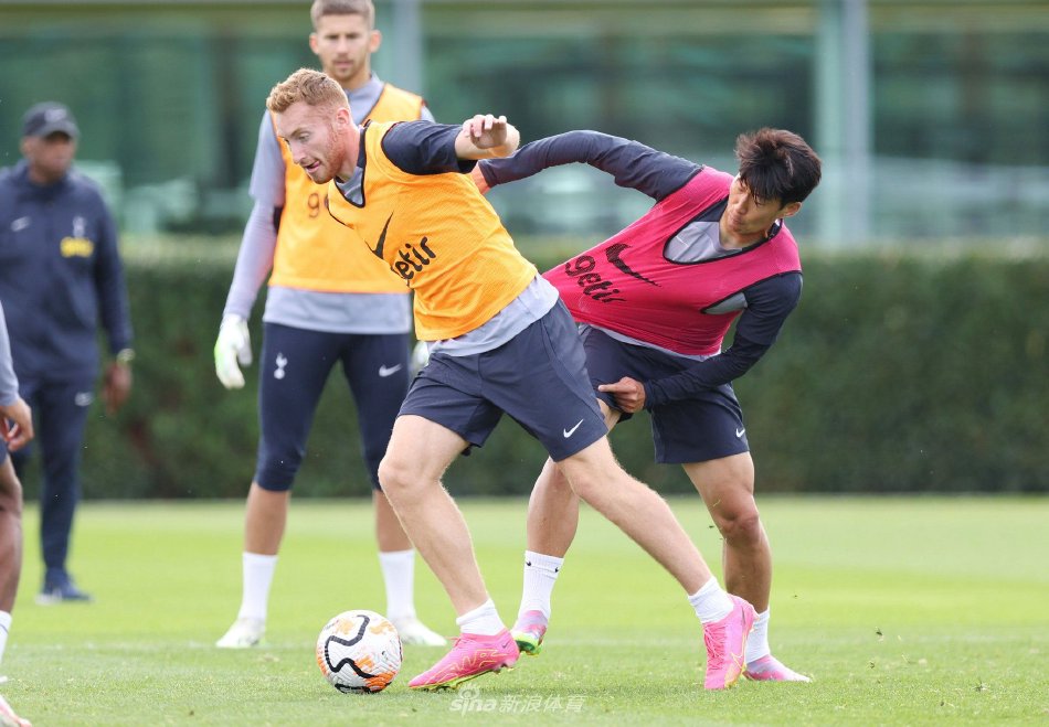 奏与路线的 奏与路线的