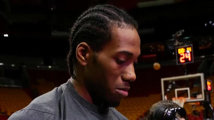 通过侧翼绕 通过侧翼绕